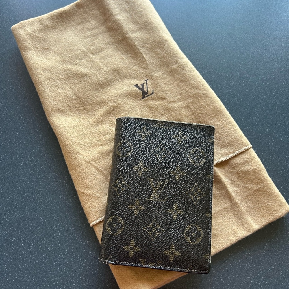 Louis Vuitton Monogram Black and Brown Card Holder